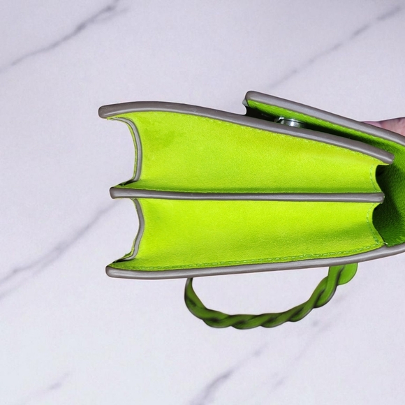 🔥 Tory Burch Small Miller Flap Shoulder Bag in Wheat Grass - Like New - Picture 9 of 12